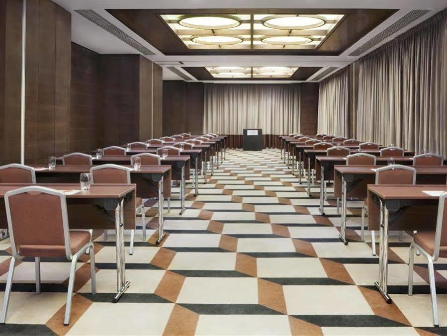 Four Points By Sheraton Le Verdun Beirut Exterior photo