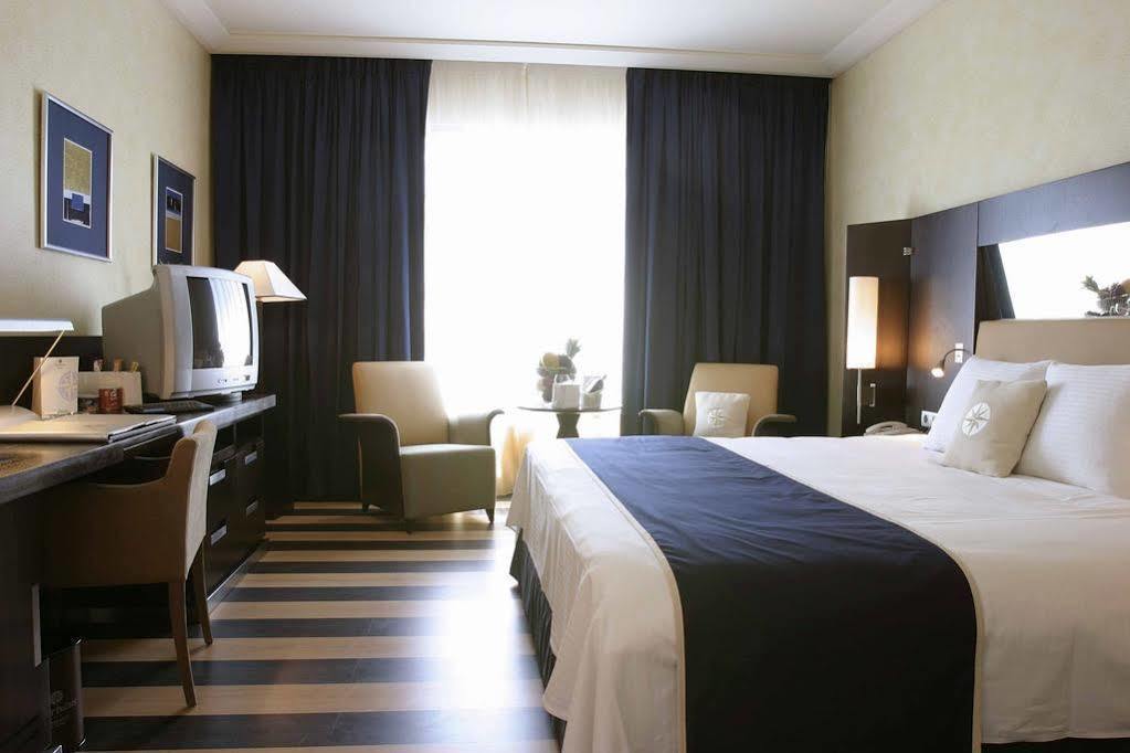 Four Points By Sheraton Le Verdun Beirut Exterior photo